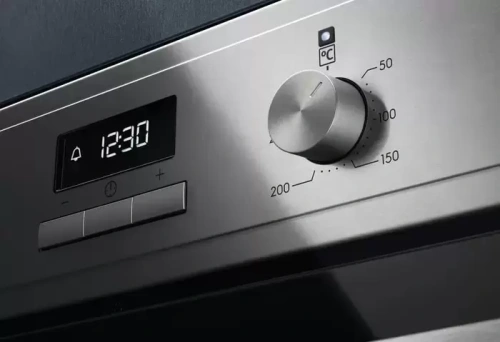 Духовой шкаф Electrolux EOF3H50BX фото 3