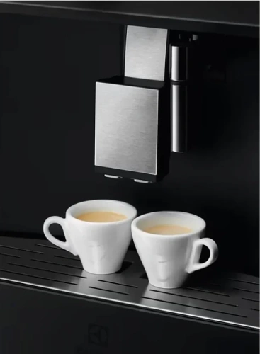 Встраиваемая кофемашина Electrolux EBC85X фото 4