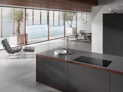 Индукционная панель конфорок с сенсорным управлением Miele KM7897 FL фото 3