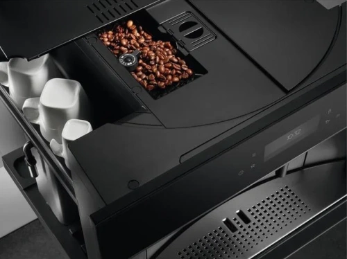 Встраиваемая кофемашина AEG KKB894500B фото 4