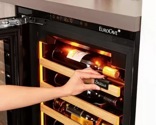 Встраиваемый винный шкаф EuroCave V-INSP-L петли справа фото 3