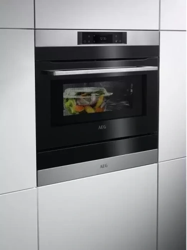 Встраиваемая микроволновая печь AEG KMK721880M фото 6