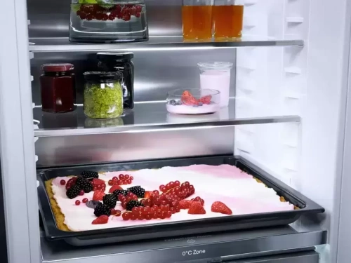 Встраиваемый холодильник Miele KFN 7774 D с дефектом на корпусе, с витрины фото 5