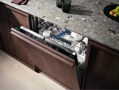 Встраиваемая посудомоечная машина Electrolux EEQ 47200 L фото 3