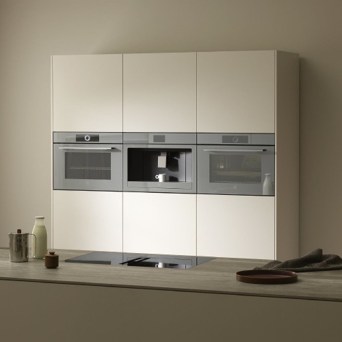 Кофемашина V-ZUG CoffeeCenter V6000 45 черное стекло COC6T-25005 фото 2