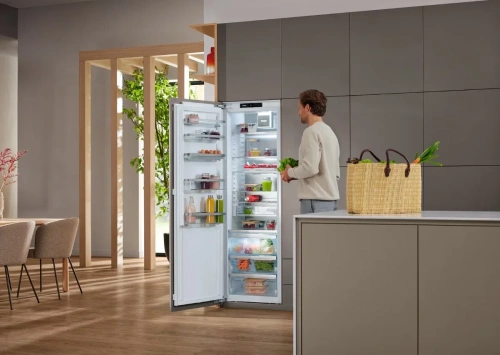 Встраиваемый холодильник Miele K 7797 C L фото 2