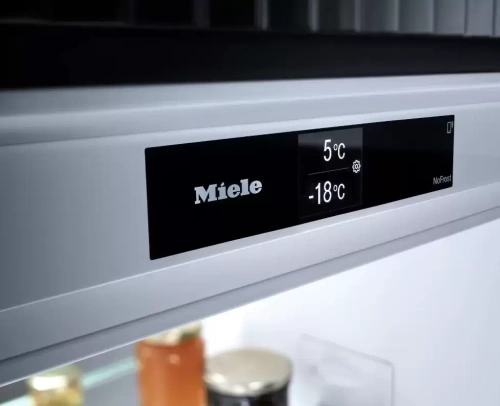 Встраиваемый холодильник Miele KFN 7795 C фото 11