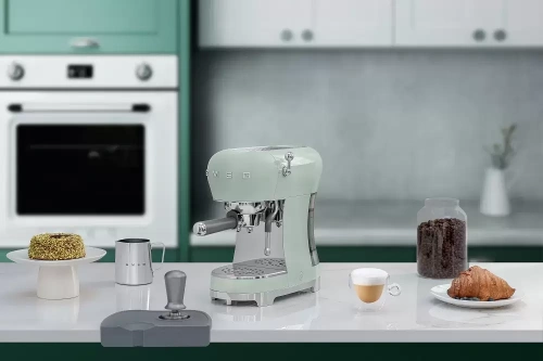 Кофемашина Smeg ECF02PGEU фото 9